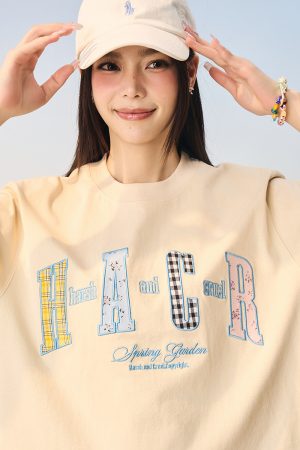 Color-Blocking Floral Patchwork Embroidered Round Neck Loose Short-Sleeve T-Shirt for Kids and Adults - Playful 90s Style