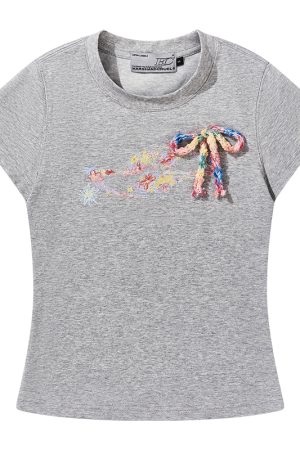 Colorful Floral Graffiti Crayon-Painted Short Sleeve T-Shirt for Kids with Bow Detail - Quirky and Fun Design
