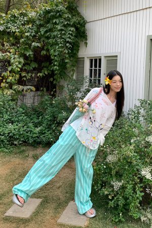 Colorful Printed Off-Shoulder Long Sleeve T-Shirt for Women | Casual Loose Fit Sun Protection Top for Spring & Summer Fashion