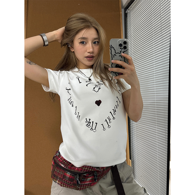 Cropped Retro Short-Sleeve T-Shirt for Women, Loose American Style Summer Streetwear Top Cropped Retro Short-Sleeve T-Shirt for Women, Loose American Style Summer Streetwear Top