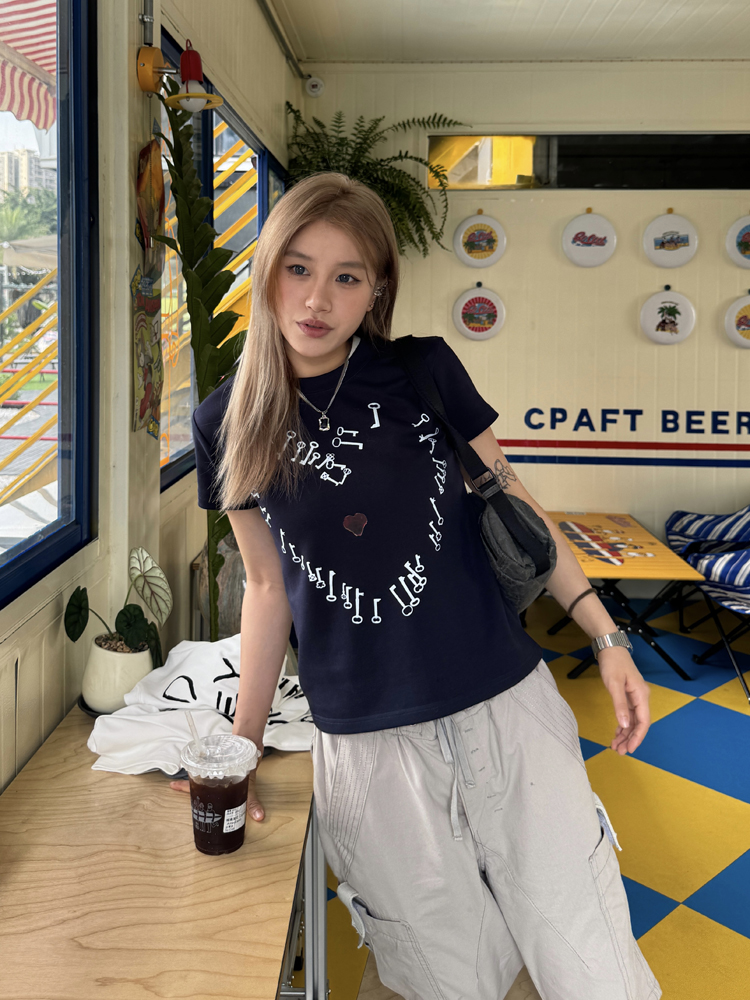 Cropped Retro Short-Sleeve T-Shirt for Women, Loose American Style Summer Streetwear Top Cropped Retro Short-Sleeve T-Shirt for Women, Loose American Style Summer Streetwear Top