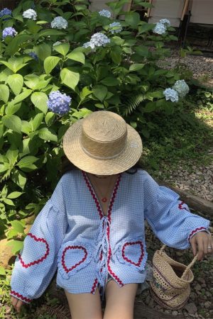 Custom Checkered Lantern Sleeve Vacation Shirt with Heart Pocket - Australian Style, Trendy Strap Design for Summer Fashion