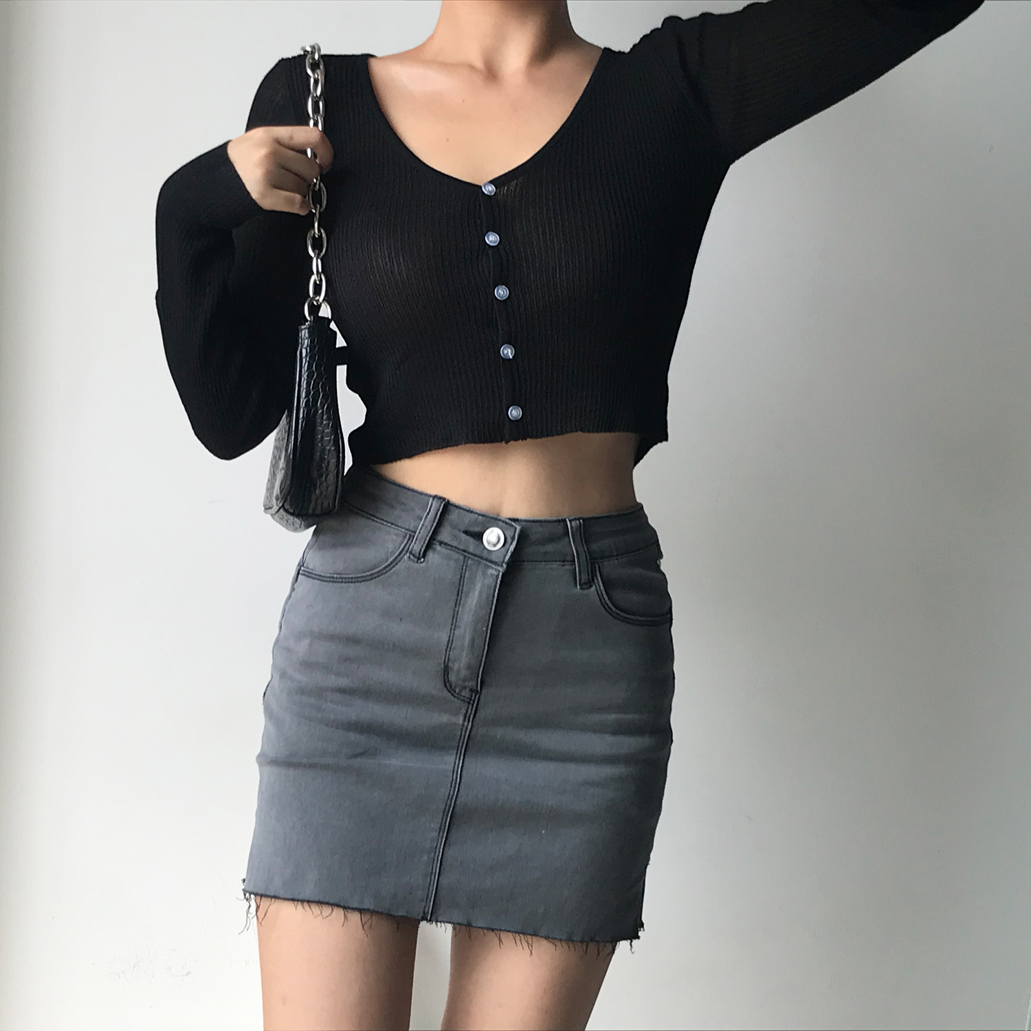 Cute Girl V-neck Single-Breasted Slim High-Waist Long Sleeve Sun Protection Cardigan - Thin Knitted Sweater for Spring 90s Y2K Style Cute Girl V-neck Single-Breasted Slim High-Waist Long Sleeve Sun Protection Cardigan - Thin Knitted Sweater for Spring 90s Y2K Style