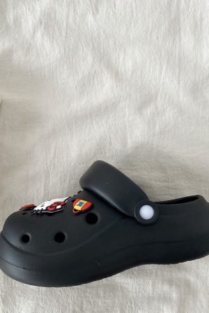 Cute Kitty Cat Hole Shoes for Women - Summer 2025 Thick Bottom Non-Slip Closed-Toe Slippers for Outdoor Y2K Style