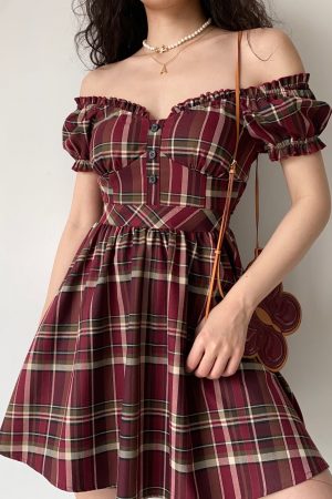 Cute Retro V-Neck Puff Sleeve Plaid Dress for Women - High Waist Flared A-Line Skirt, Age-Reducing 90s Inspired Fashion