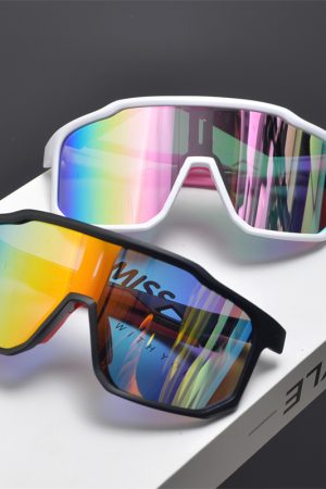 Cyberpunk Futuristic Square Frame One-Piece Sunglasses for Men and Women - Trendy Colorful Cycling Windproof Eyewear