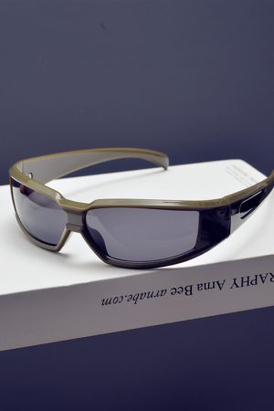 Cyberpunk Futuristic Tech-Style Sunglasses for Men and Women, Retro Millennial Streetwear Cycling Eyewear