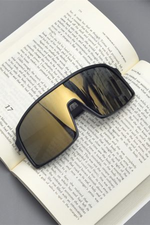 Cyberpunk Oversized Colorful Sunglasses for Men and Women - Trendy Futuristic Style for Skiing, Cycling, and Outdoor Activities