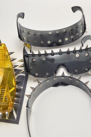 Cyberpunk Rectangular One-Piece Sunglasses for Men and Women, Trendy Metal Rivets, Windproof Exaggerated Cycling Shades