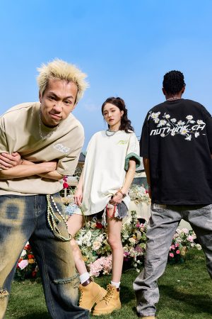 Daisy Embroidered Letter Short Sleeve T-Shirt for Couples - Vintage 90s Unisex Summer Style