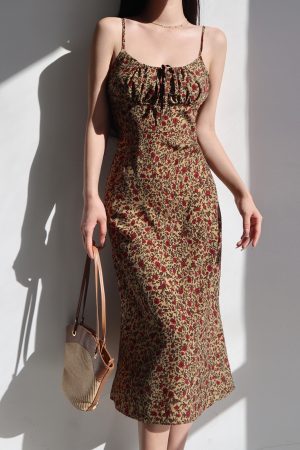 Dark Green Low-Cut Fitted Spaghetti Strap A-Line Dress with French Oil Painting Girl Design - Sexy Slimming Style