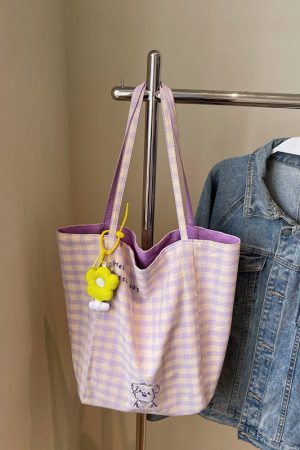 Embroidered Checkered Bucket Bag - Large Capacity, Artistic Design for Summer 2025, Perfect for Students and Commuters
