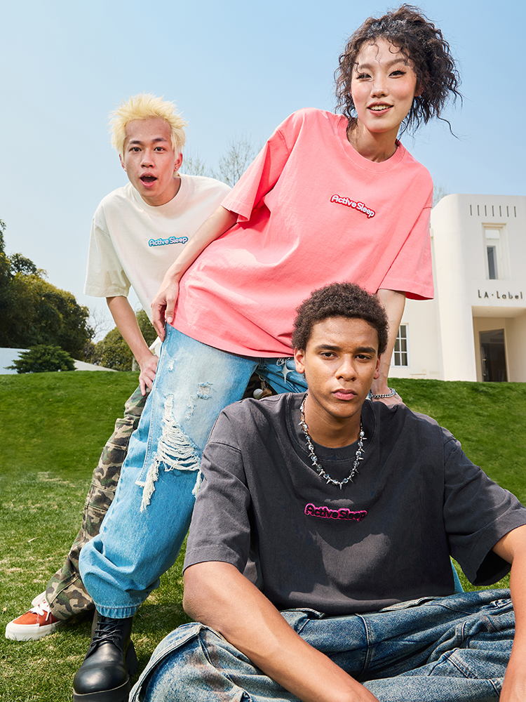 Embroidered Dopamine Letter Short Sleeve T-Shirt - Vintage American Streetwear Unisex 2025 Model, Trendy Retro Style Embroidered Dopamine Letter Short Sleeve T-Shirt - Vintage American Streetwear Unisex 2025 Model, Trendy Retro Style