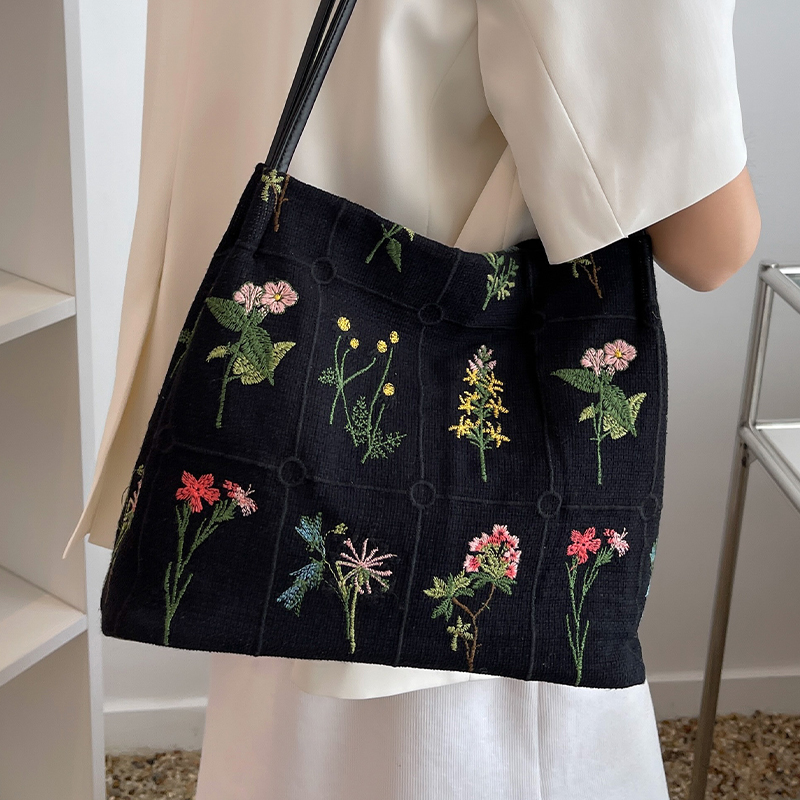 Embroidered Printed Tote Bag for Women - Large Capacity Canvas Shoulder Crossbody Bucket Bag - 2025 Spring/Summer Fashion Embroidered Printed Tote Bag for Women - Large Capacity Canvas Shoulder Crossbody Bucket Bag - 2025 Spring/Summer Fashion