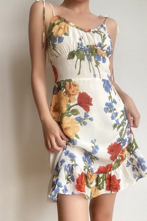 European American Retro Ruffled A-Line Camisole Dress with Shoulder Tie and Oil Painting Print - Slim Waist Short Skirt