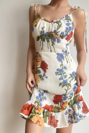 European American Retro Ruffled A-Line Camisole Dress with Shoulder Tie and Oil Painting Print - Slim Waist Short Skirt