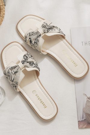 Exquisite Sheepskin Flat Sandals for Women, French Style, Summer 2024 Outdoor Fashion