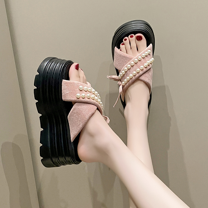 Fairy Style High-End Pearl Thick-Soled Slippers for Women - Summer Outdoor Wear, 9cm Height Increase, Chic One-Word Cool Sandals Fairy Style High-End Pearl Thick-Soled Slippers for Women - Summer Outdoor Wear, 9cm Height Increase, Chic One-Word Cool Sandals