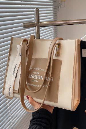 Fashionable Large Capacity Shoulder Tote Bag for College Students - Textured Niche Design for Spring/Summer 2025