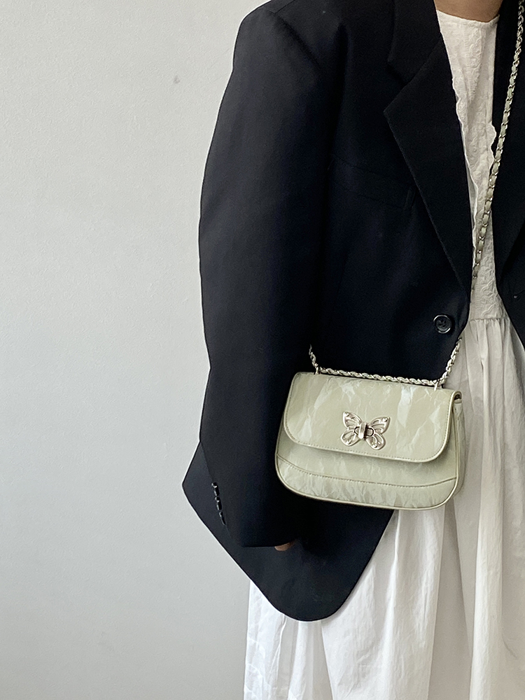 Fashionable Women's Chain Underarm Bag - Versatile Exquisite Shoulder Crossbody Small Bag for 2025 Style Fashionable Women's Chain Underarm Bag - Versatile Exquisite Shoulder Crossbody Small Bag for 2025 Style