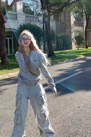 Floral Embroidered Hoodie Cardigan for Men and Women - Casual American Style Top for Spring & Autumn Fashion