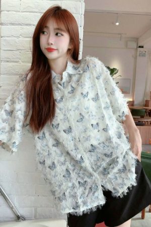 Floral Hawaiian Beach Shirt for Women, Printed Short-Sleeve Top with 3D Tassels, Loose Fit Trendy Summer Style