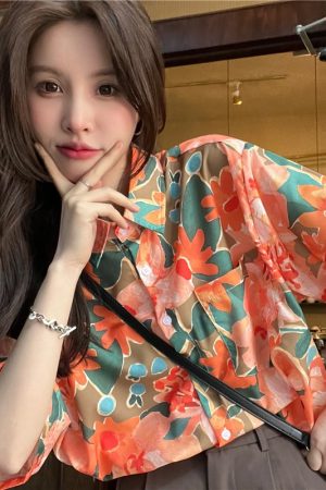 Floral Hawaiian Short Sleeve Shirt for Women - Retro Loose Top in Hong Kong Style - Trendy Fairy Girl Aesthetic