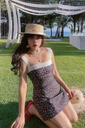 Floral Lace Trim Square Neck Slimming Camisole Dress - Handmade 2025 Spring/Summer Vacation Style, Perfect for 90s & Y2K Fashion