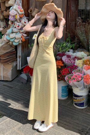 Floral Print Cami Long Dress for Women, Low Neckline and Bow Tie, Fresh Healing Style, Perfect for Summer, Boho Chic Fashion