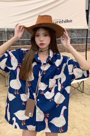 Floral Short Sleeve Beach Shirt for Women - Loose Printed Summer Blouse, Versatile Hong Kong Style Top for Students and Casual Wear
