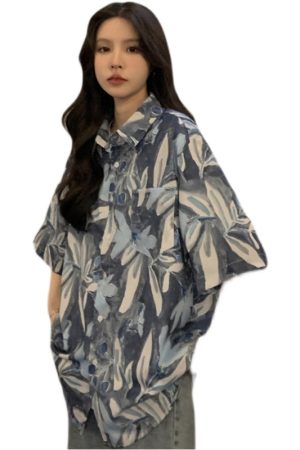 Floral Short Sleeve Shirt for Women - 2025 Summer Beach Hawaiian Vintage Loose Top in Hong Kong Style
