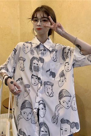 Floral Short Sleeve Shirt for Women - Hawaiian Beach Top, Retro Hong Kong Style, Loose Fit, Summer Fashion Essential