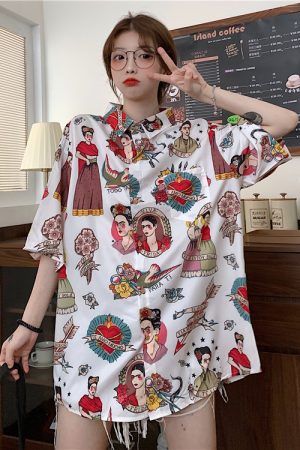 Floral Short Sleeve Shirt for Women - Hawaiian Beach Top, Retro Hong Kong Style, Loose Fit, Summer Fashion Essential