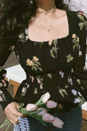 Floral Square Neck Lantern Sleeve Shirt - Vintage-Inspired Paper Doll Top for Spring Summer Vacation - Waist-Cinching Style