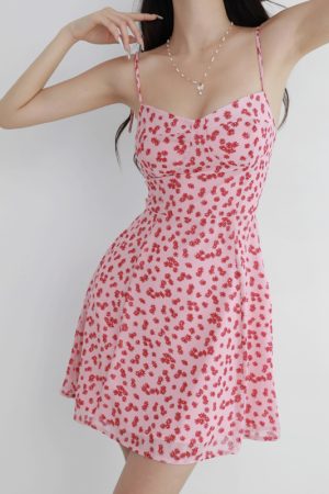 Floral V-Neck Pink Dress - French Style Slim-Fit with Waist-Cinching Wrap, Spaghetti Straps, Short Skirt for Fresh Girl Aesthetic