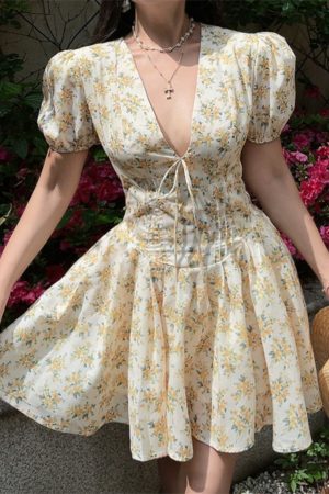 Floral Vintage V-neck Puff Sleeve Waist-Cinched Princess Dress for Women - Spring Summer Vacation Style