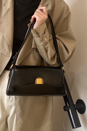 French Retro Oil Wax Leather Underarm Bag for Women - Spring/Summer 2025 Small Shoulder Crossbody Bag, Niche Fashion Accessory