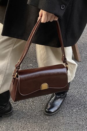 French Retro Oil Wax Leather Underarm Bag for Women - Spring/Summer 2025 Small Shoulder Crossbody Bag, Niche Fashion Accessory