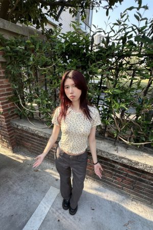 French Romantic Floral Slim Fit Short T-Shirt for Women - Spring 2025 Fashion in Vintage Style