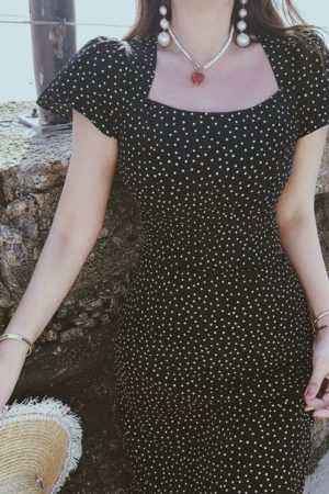 French Romantic Polka Dot Long Dress - Vintage Square Neck Flutter Sleeve Bodycon for Spring/Summer Vacation Style