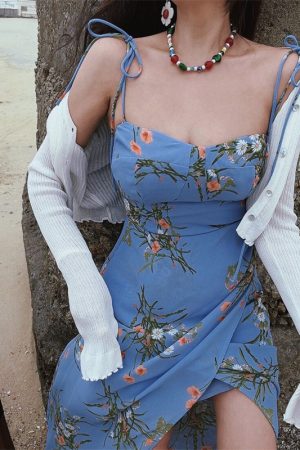 French Vintage Blue Floral Bodycon Dress with Spaghetti Straps and Sexy Split Hem for Vacation - 2024 Fashion