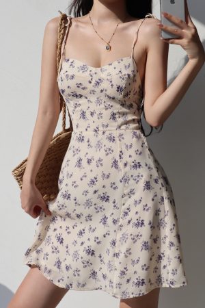 French Vintage Floral Spaghetti Strap Dress - Slim Fit A-Line for Vacation Style, Fresh 90s-Inspired Look