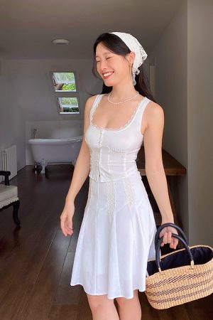 French Vintage Lace Vest Top - White Slim-Fit Sexy Design, Versatile Short Style for Y2K and 90s Fashion