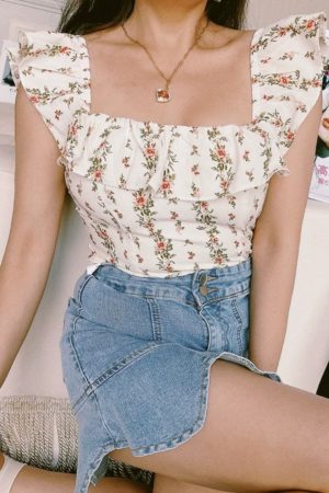 French Vintage Ruffled Square Neck Floral Camisole Top for Women - Spring/Summer 2022, Y2K Floral Fashion, Chic Summer Style