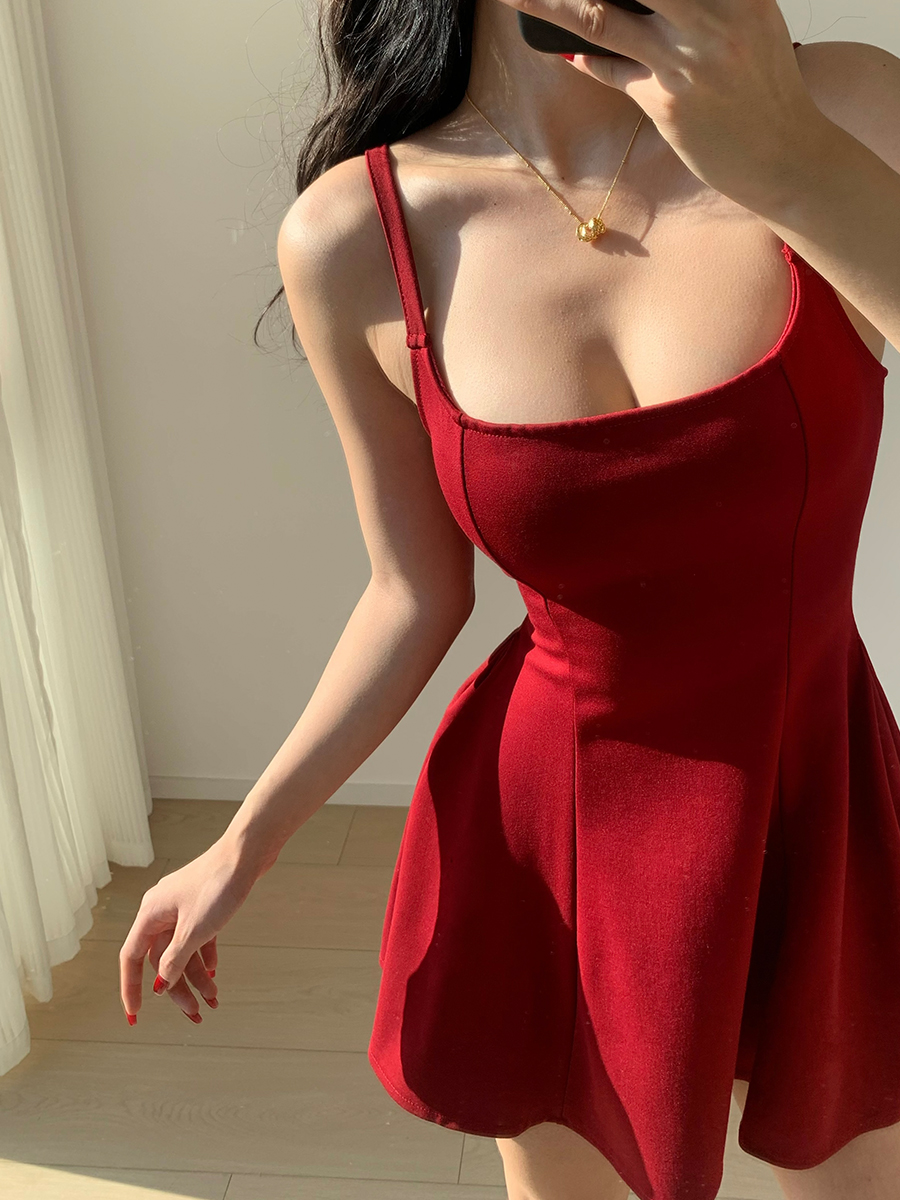 French Vintage Square Neck Black Waist-Defining Elastic Slimming Slip Dress for Women - Short Skirt Vacation Style French Vintage Square Neck Black Waist-Defining Elastic Slimming Slip Dress for Women - Short Skirt Vacation Style