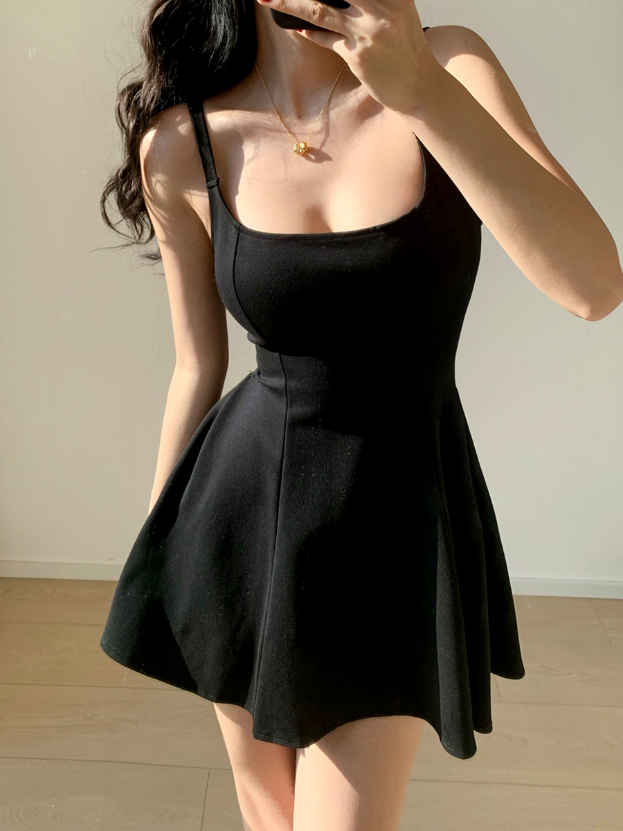 French Vintage Square Neck Black Waist-Defining Elastic Slimming Slip Dress for Women - Short Skirt Vacation Style French Vintage Square Neck Black Waist-Defining Elastic Slimming Slip Dress for Women - Short Skirt Vacation Style