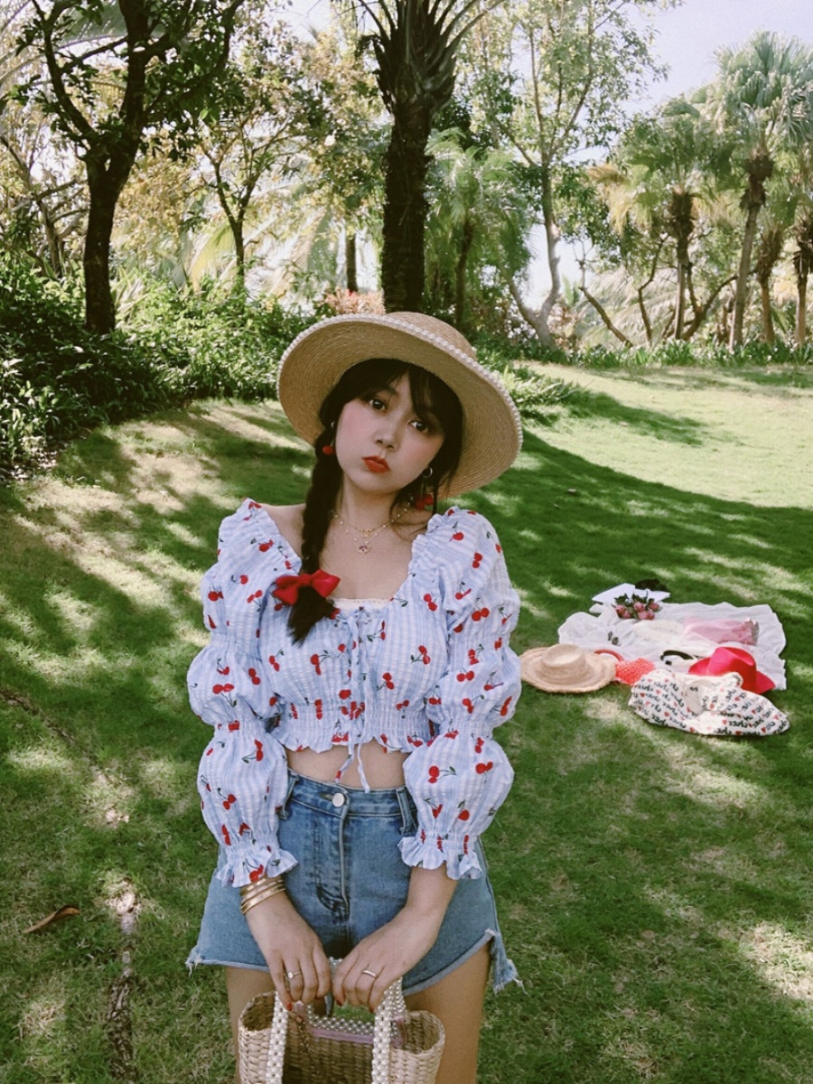 French Vintage Square Neck Puff Sleeve Drawstring Short Crop Top - 2025 Spring/Summer Fashion, Y2K Inspired, Chic Style French Vintage Square Neck Puff Sleeve Drawstring Short Crop Top - 2025 Spring/Summer Fashion, Y2K Inspired, Chic Style