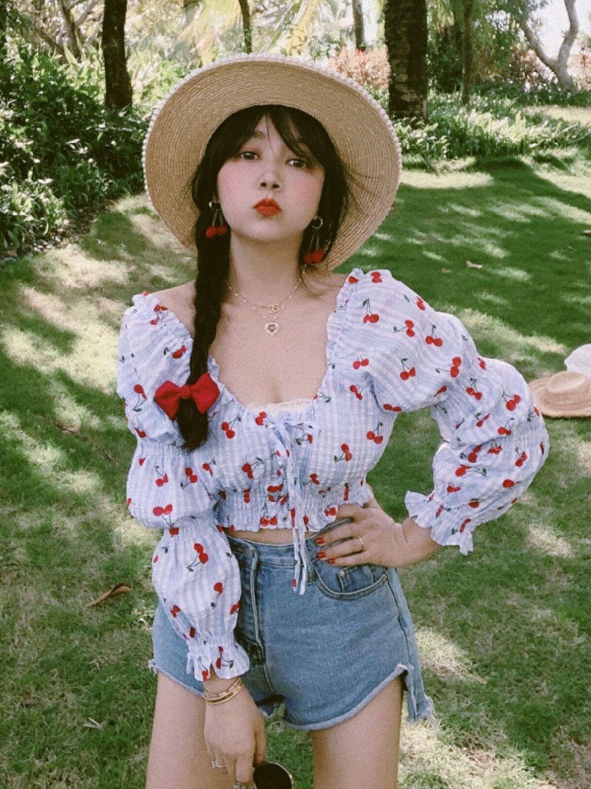 French Vintage Square Neck Puff Sleeve Drawstring Short Crop Top - 2025 Spring/Summer Fashion, Y2K Inspired, Chic Style French Vintage Square Neck Puff Sleeve Drawstring Short Crop Top - 2025 Spring/Summer Fashion, Y2K Inspired, Chic Style