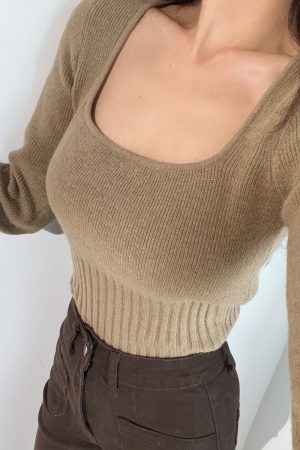 French Vintage Square Neck Solid Color Slim Fit Long Sleeve Knit Sweater Top - Retro Chic Pullover for Effortless Style