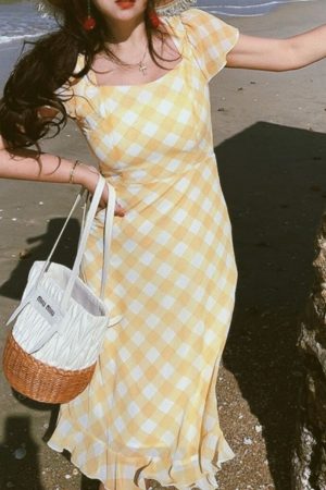 French Vintage Yellow Checkered Mermaid Dress with Small Flare Sleeves for Women - Spring/Summer Vacation Style